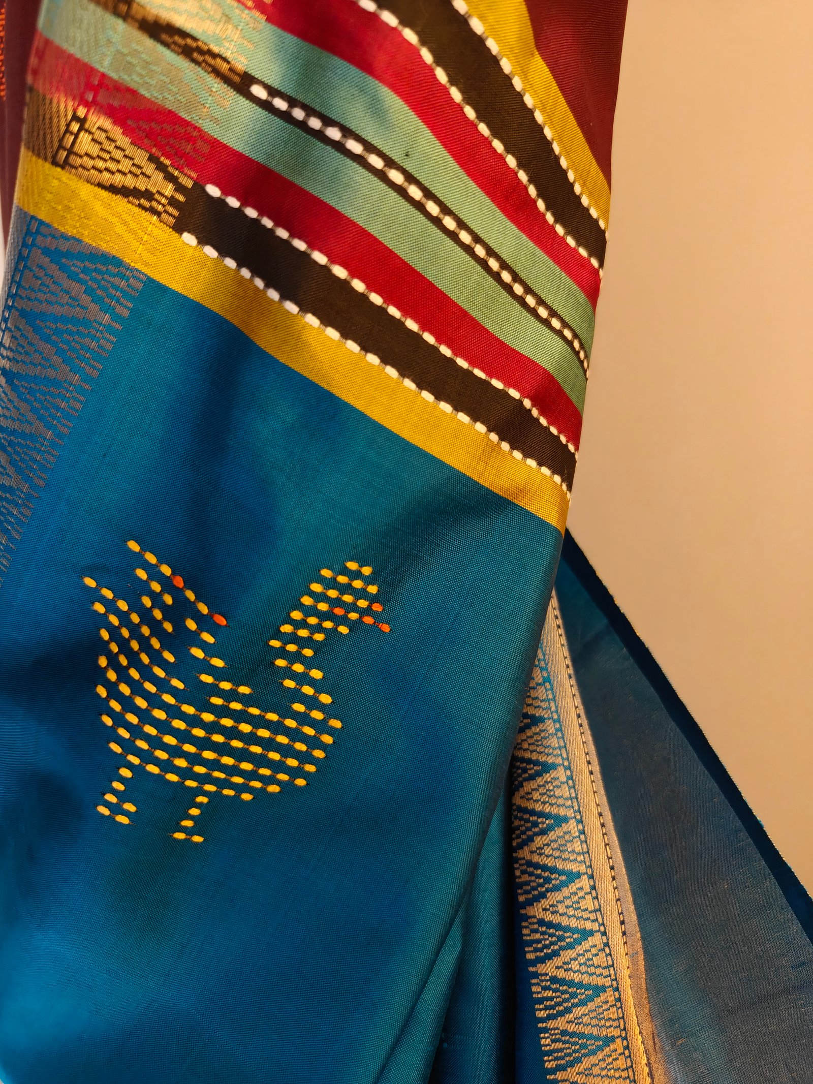 Suhavi - Premium Baluchari Katan Silk (Pure Handloom)