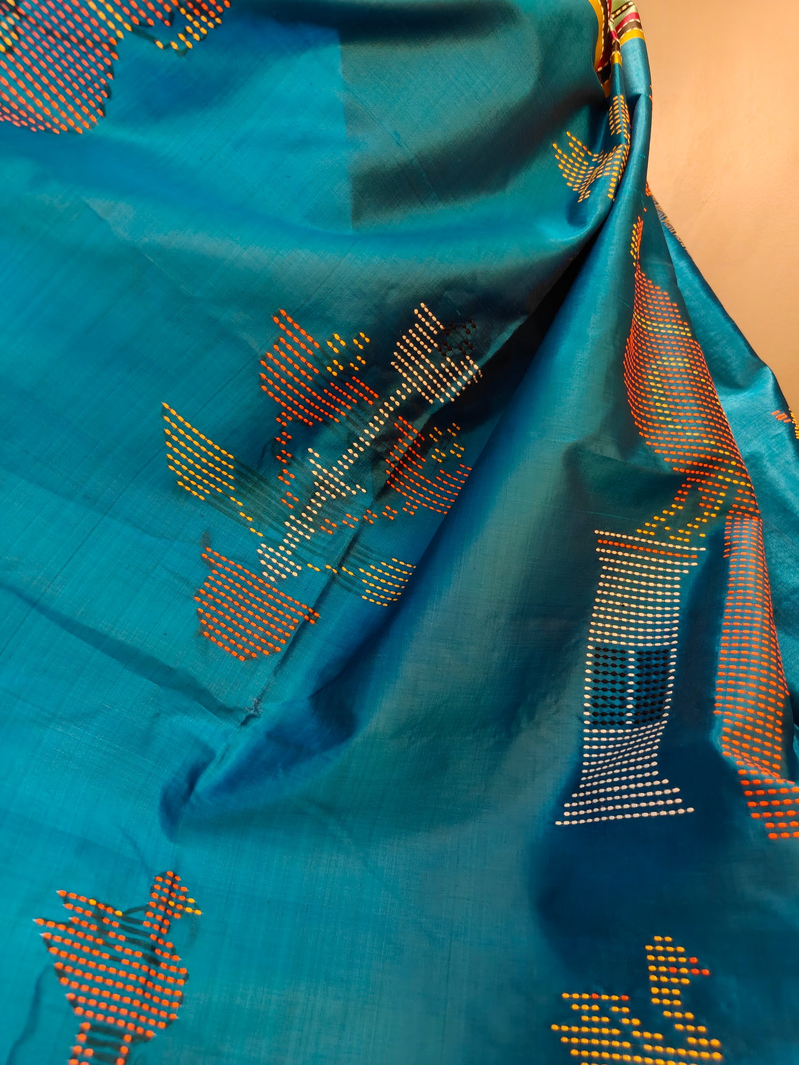 Suhavi - Premium Baluchari Katan Silk (Pure Handloom)